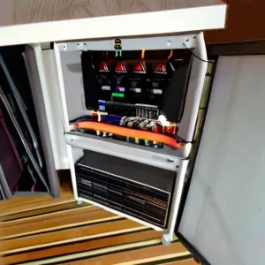 Как организовать электропитание в детской без лишних проводов