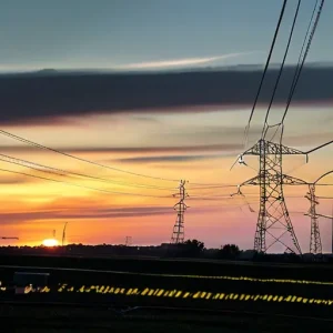 Почему соблюдение простых правил помогает снизить риск при работе с электричеством